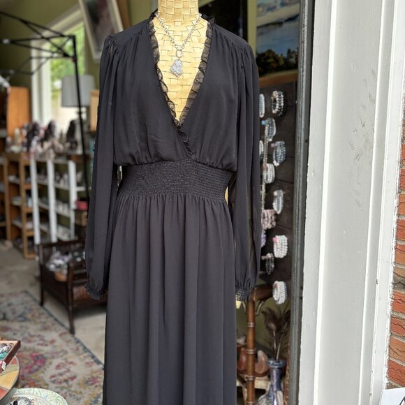 Wilfred Dresses & Skirts - Wilfred Dress, Black Chiffon Dress, Little Black dress, Aritzia, Evening gown XL